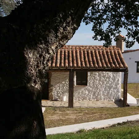 Gospodarstwo wiejskie Rurales Escobar & Jerez Valencia de Alcántara